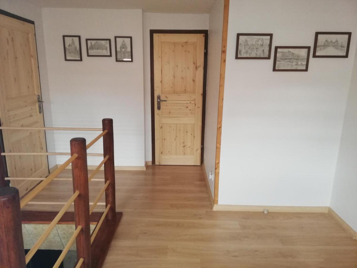 Ferienhaus -Am Alten Dorfplatz- Дрезден Екстериор снимка